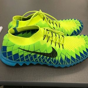 Worn twice, brand new